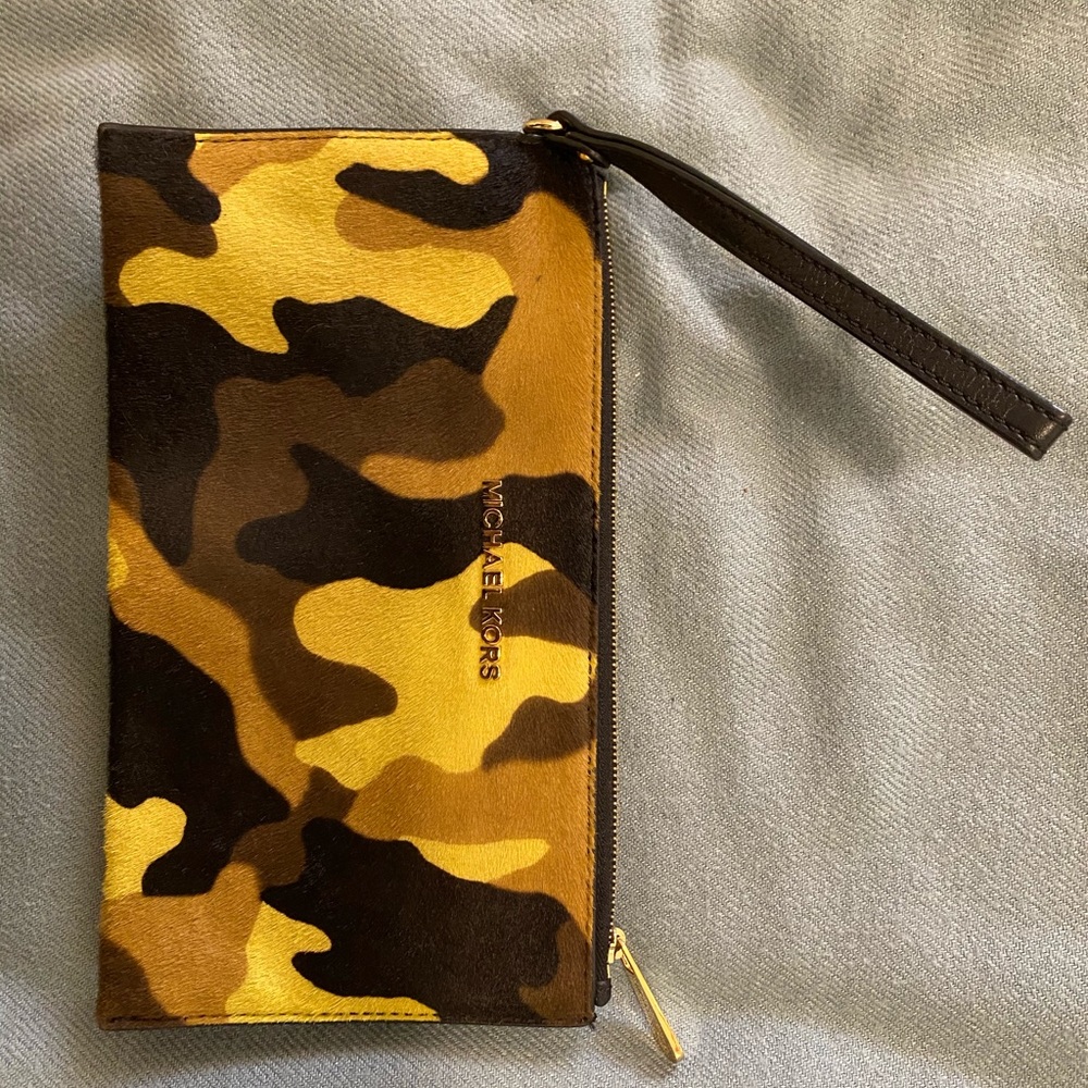 Michael Kors Cluth Bag